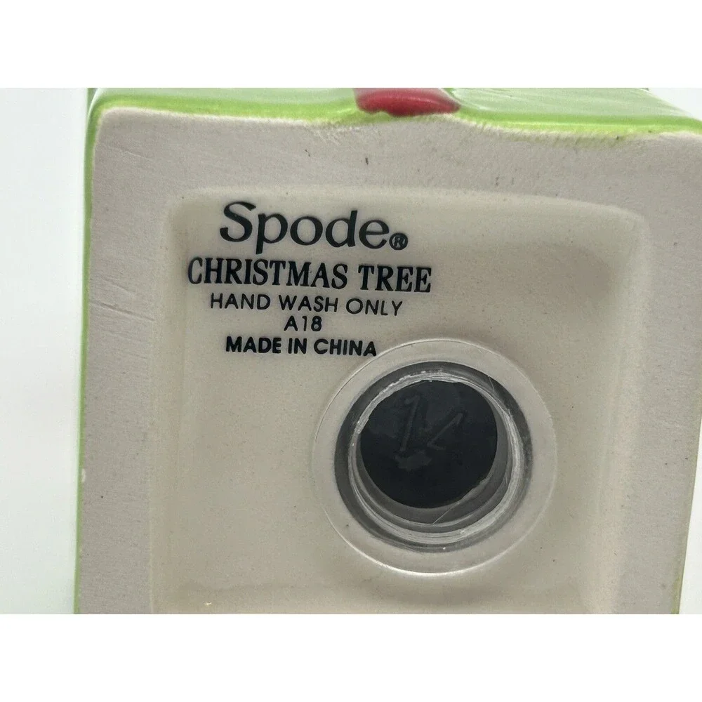 Spode Christmas Tree Santa & Gift Box Salt Pepper Shakers w/ Box Holiday